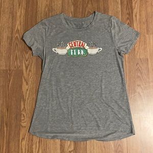 FRIENDS: Central Perk T-Shirt!